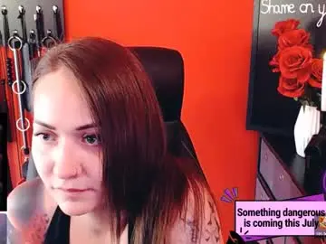 Chaturbate Live Sex Cam of gina_hotlick
