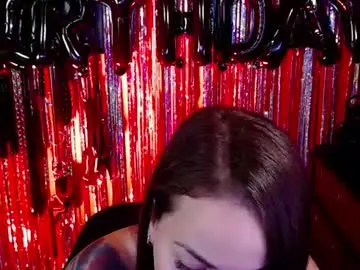 Chaturbate Live Sex Cam of gina_hotlick