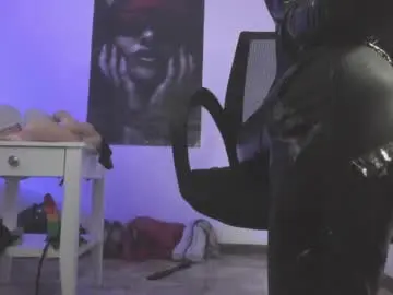 Chaturbate Live Porn of sarah_mistress_