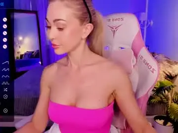 Chaturbate Adult Video Chat of adeleroberts