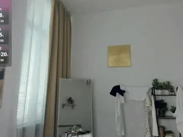 Chaturbate Live Sex Cam of glossybabe_