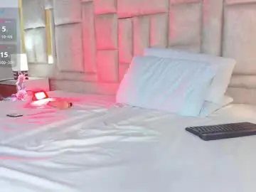 Chaturbate Live Sex Cam of keylli_vega