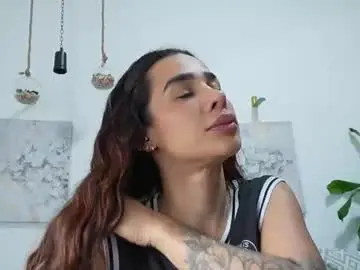 Chaturbate Watch Live Sex Cams of katiecruz_