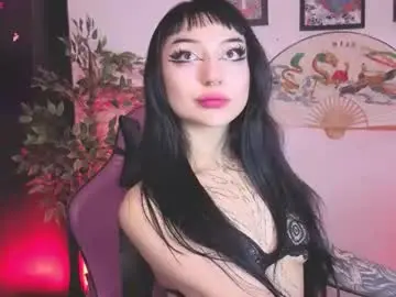 Chaturbate Live Sex Cam of cati_petite
