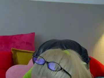 Chaturbate Free Porn Cam of lealamour