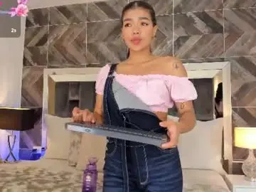 Chaturbate Live Sex Cam of naylagrey