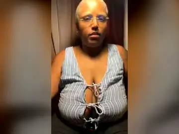 Chaturbate Watch Live Sex Cams of naomigiirl6