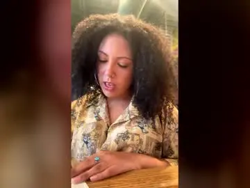 Chaturbate Live Porn of lolabanks_xo