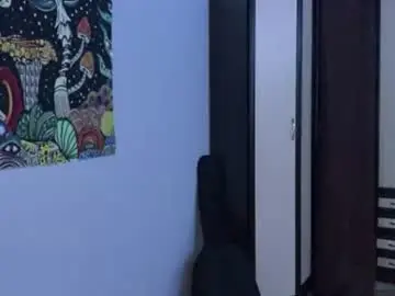 Chaturbate Live Sex Cam of lillianhusk
