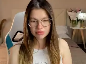 Chaturbate Live Sex Cam of aliceruby1