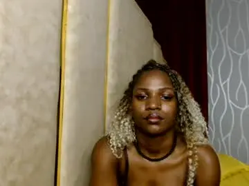 Chaturbate Free Live Porn of raven_luxe