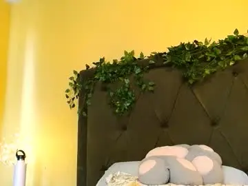 Chaturbate Free Porn Cam of skybella_