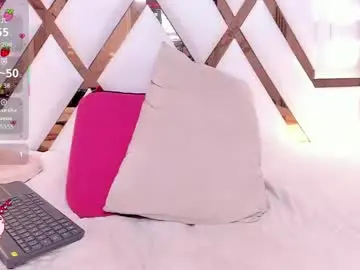 Chaturbate Best live sex cam show of mila_clum