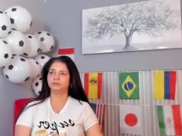 Chaturbate Watch Live Sex Cams of rosse_milf1