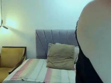 Chaturbate Nude Webcam of scarlethoot_