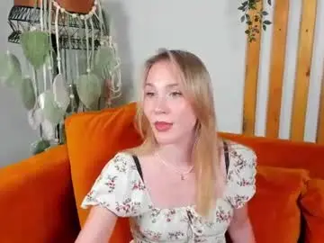 Chaturbate Best live sex cam show of elaravoltage