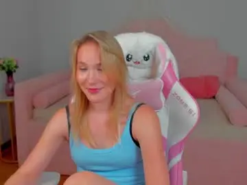 Chaturbate Watch Live Sex Cams of elaravoltage