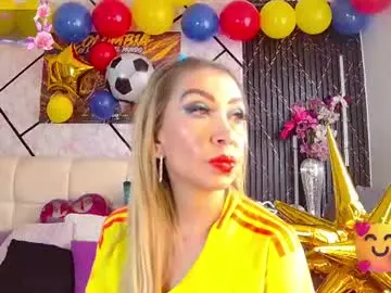 Chaturbate Nude Webcam of evelynagrey
