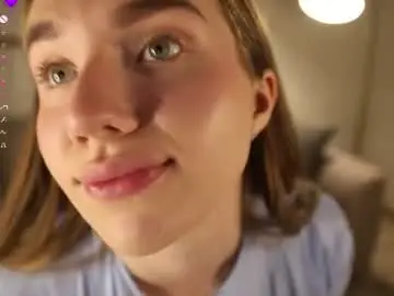 Chaturbate Live Sex Cam of panic_kiss