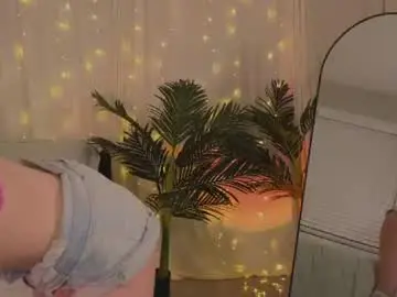 Chaturbate Live Sex Cam of li_j