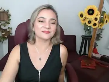Chaturbate Best live sex cam show of rebeca_milf