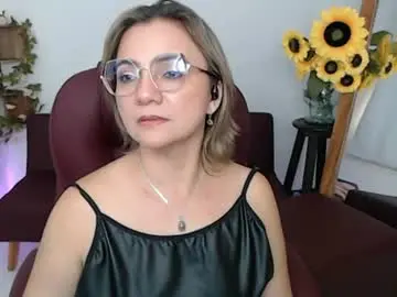 Chaturbate Watch Live Sex Cams of rebeca_milf
