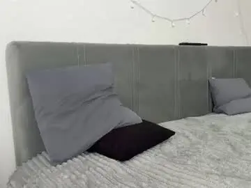 Chaturbate Free Live Porn of canikissyou_
