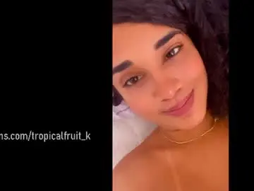 Chaturbate Sex Cam of soytropicalfruit