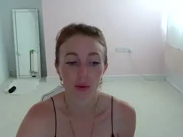 Chaturbate Live Sex Cam of red_firesquirt