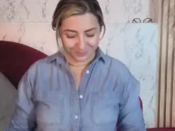 Chaturbate Adult Video Chat of isabella_lt