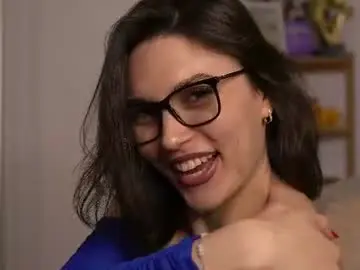 Chaturbate Live Sex Cam of mona_lisss