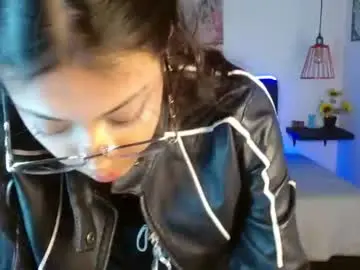 Chaturbate Live Sex Cam of vannesweet_