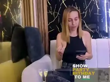 Chaturbate Nude Webcam of starlight_mature23_aws
