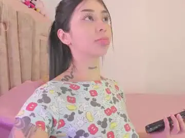 Chaturbate Nude Webcam of hilary_jones_22