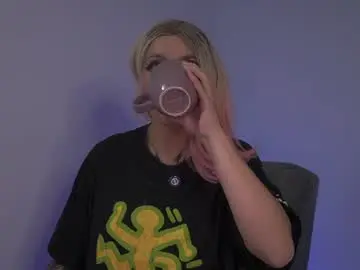 Chaturbate Live Porn of cyberzoe