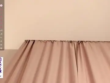 Chaturbate Live Sex Cam of sweetyoops