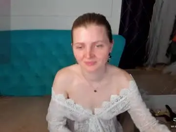 Chaturbate Live Sex Cam of lisa__evans
