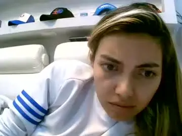 Chaturbate Watch Live Sex Cams of britney_04