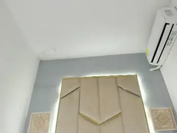 Chaturbate Free Porn Cam of karinaacox