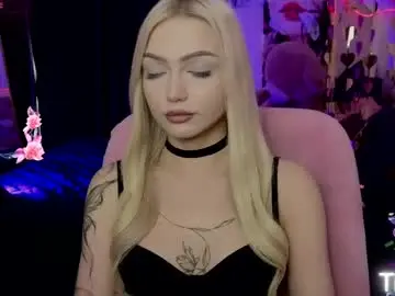Chaturbate Live Sex Cam of linalirian