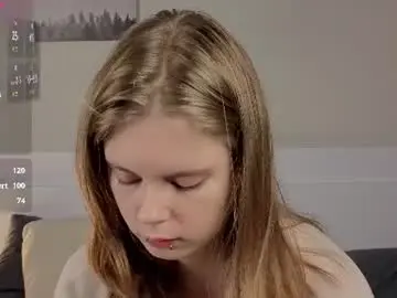 Chaturbate Watch Live Sex Cams of lyucy