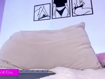 Chaturbate Live Sex of mcdonald_ellie