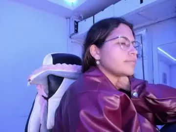 Chaturbate Watch Live Sex Cams of ladybrown_16