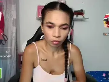 Chaturbate Live Sex Cam of samanthaa_queen