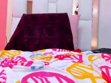 Chaturbate Nude Webcam of lia_antonella69