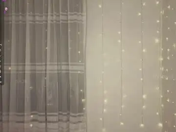 Chaturbate Watch Live Sex Cams of lilyrose1_
