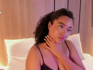 Chaturbate Nude Webcam of cloe_25