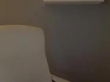 Chaturbate Live Sex Cam of me1roze