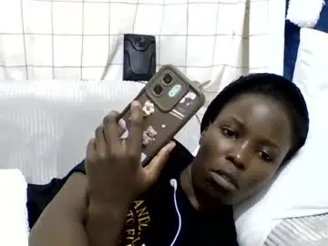 Chaturbate Live Porn of pretty_petite_ebony