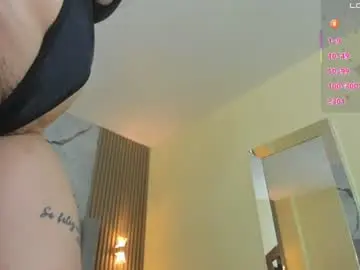 Chaturbate Live Sex Cam of magievans1